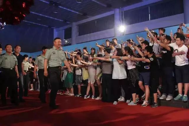 奶香麻花的做法_奶香麻花怎么做_美厨娘飘雪的菜谱‘ky.com’(图4) 奶香麻花的做法_奶香麻花怎么做_美厨娘飘雪的菜谱‘ky.com’(图4)