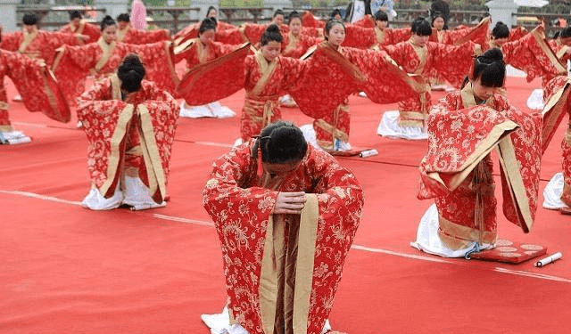 ky.com|
董仲舒 学霸的世界 爹不懂(图2)